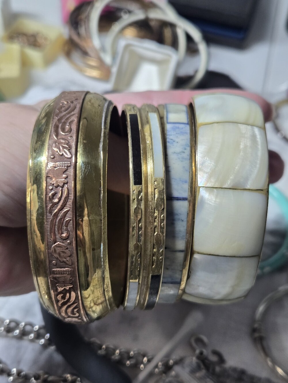 Gold Tone And Brass  Mother-of-Pearl Women’s Bangle Bracelet Set